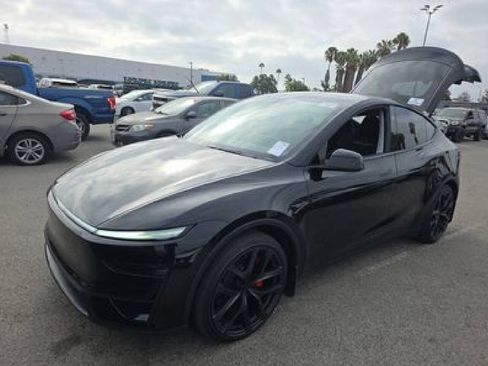 Used 2026 Tesla Model Y Performance AWD/4WD image 1