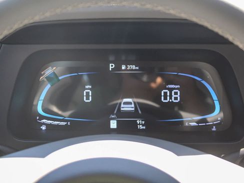 Certified 2026 Hyundai Elantra Sport FWD image 32