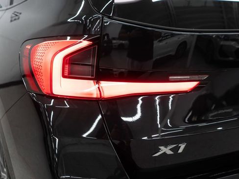 Used 2025 BMW X1 xDrive28i w/ M Sport Line w/ M Sport Package image 40