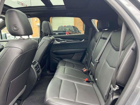 Certified 2022 Cadillac XT5 Premium Luxury w/ Technology Package image 13