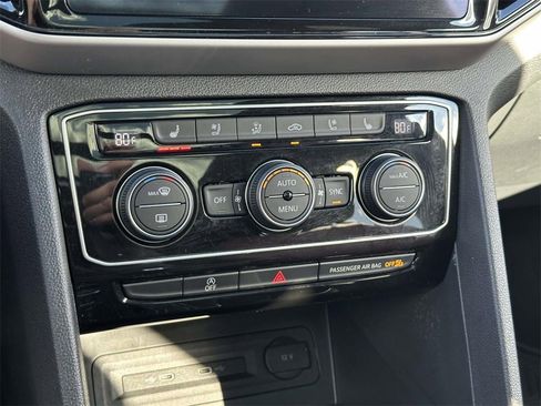 Used 2023 Volkswagen Atlas Cross Sport SEL Premium R-Line image 5