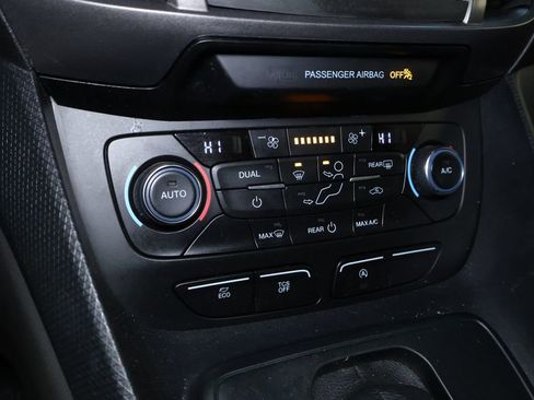 Used 2020 Ford Transit Connect XL image 28