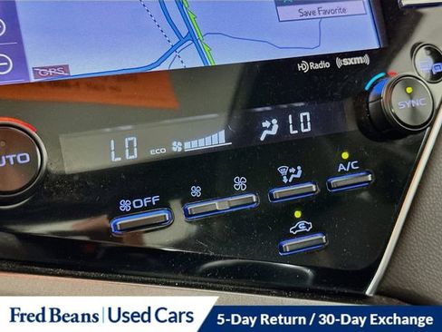 Used 2018 Toyota Camry XLE w/ Driver Assist Package FWD image 22