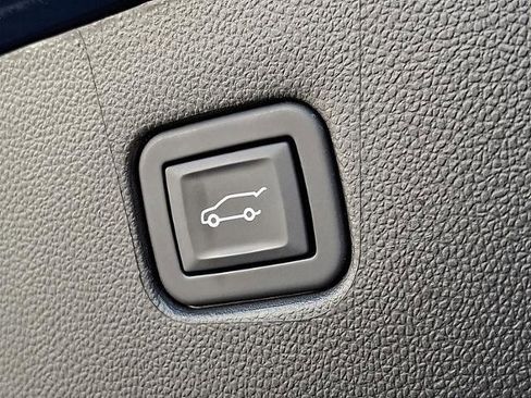 Used 2022 Chevrolet Blazer LT image 25