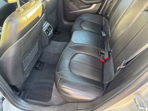 Used 2011 Cadillac CTS Luxury image 11