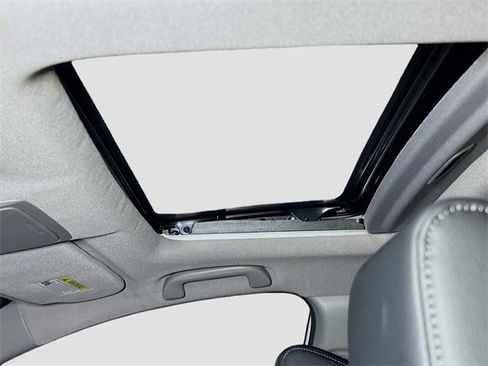 Used 2022 Honda CR-V EX-L image 22