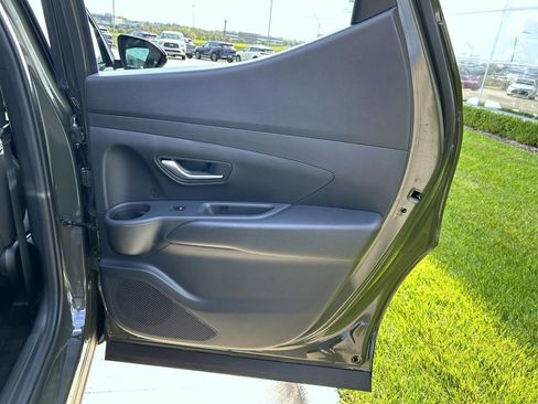Used 2025 Hyundai Santa Cruz SE image 19