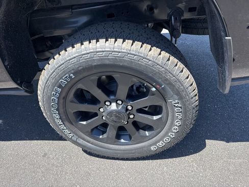 New 2026 RAM 2500 Laramie w/ Night Edition AWD/4WD image 8