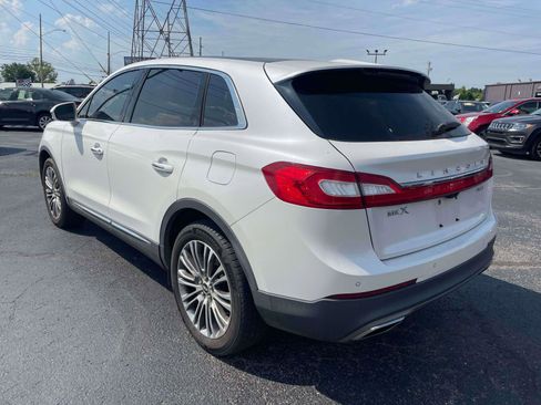 Used 2016 Lincoln MKX Reserve w/ Climate Package AWD/4WD image 3