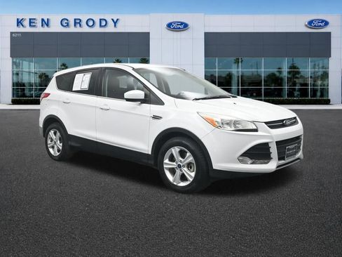 Used 2015 Ford Escape SE AWD/4WD image 1