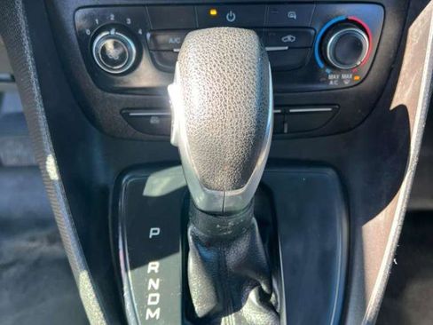 Used 2019 Ford Transit Connect XL image 19
