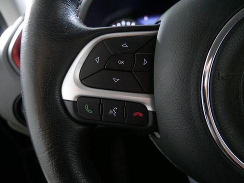 Used 2021 Jeep Renegade Trailhawk w/ Trailer Tow Group image 27