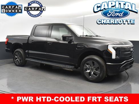 Used 2023 Ford F150 Lightning Lariat image 3