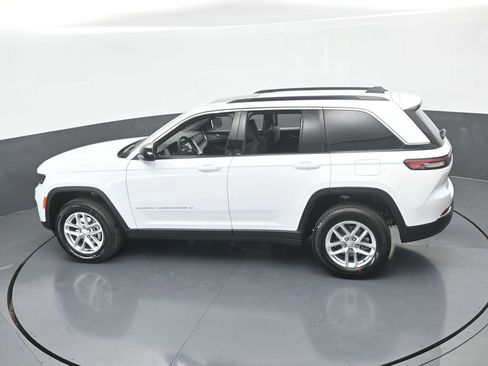 New 2025 Jeep Grand Cherokee Laredo RWD image 47