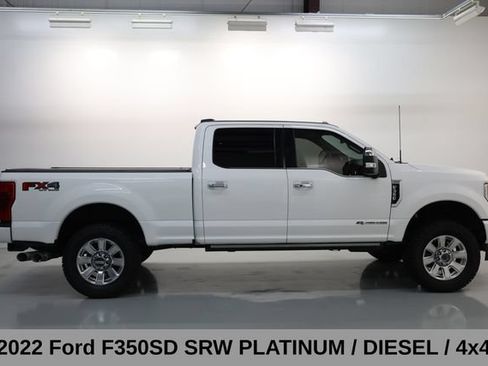 Used 2022 Ford F350 Platinum w/ FX4 Off-Road Package AWD/4WD image 4