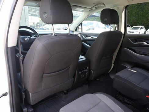 Used 2020 Buick Enclave Preferred image 17