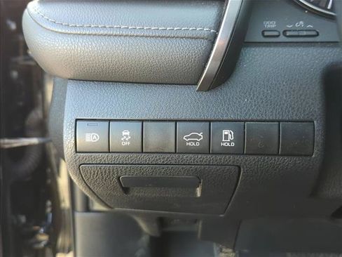 Used 2021 Toyota Camry SE FWD image 13