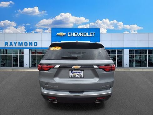 Used 2023 Chevrolet Traverse Premier w/ LPO, Floor Liner Package AWD/4WD image 5
