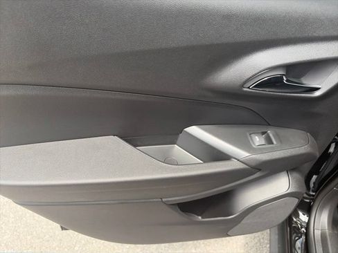 New 2026 Chevrolet Trax RS FWD image 12