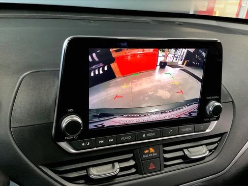 Certified 2022 Nissan Altima 2.5 SV image 23