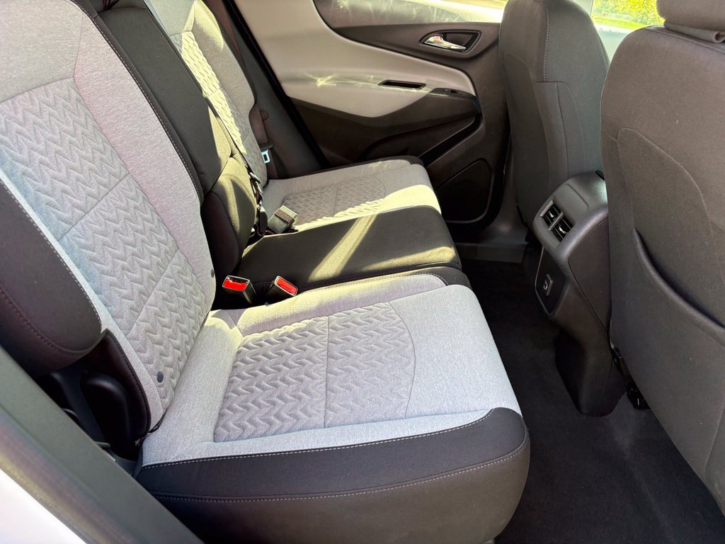 Used 2024 Chevrolet Equinox LS w/ LS Convenience Package FWD image 32