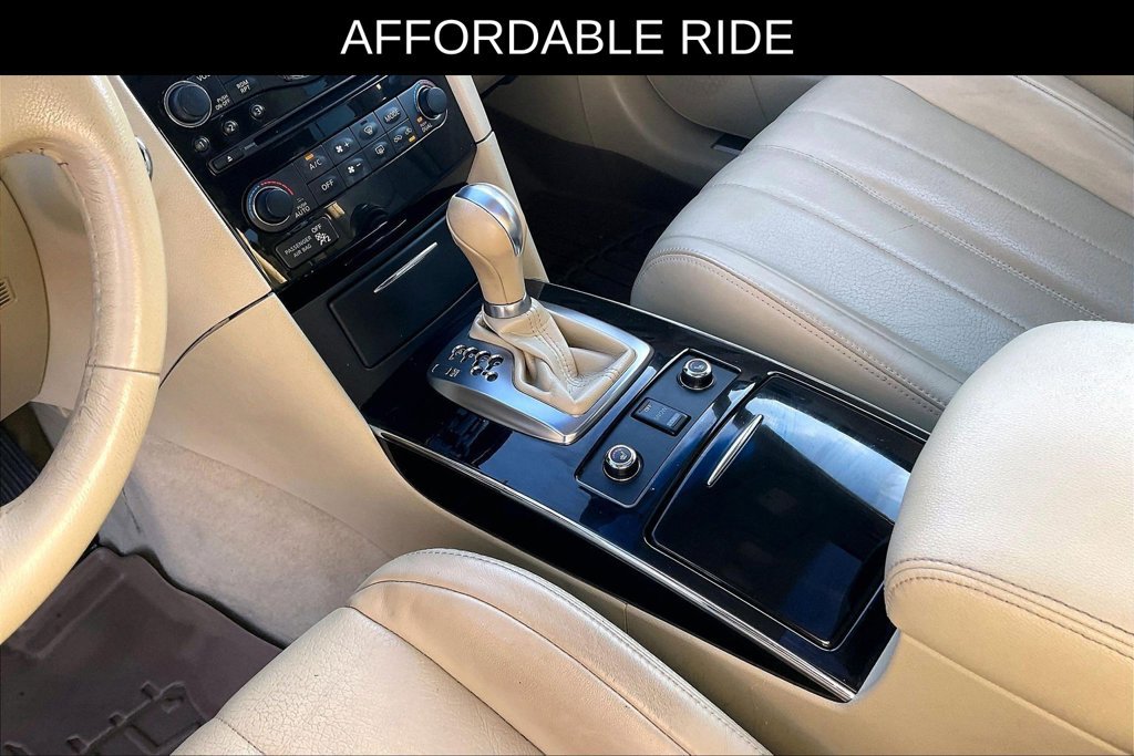 Used 2017 INFINITI QX70 2WD w/ Premium Package image 13
