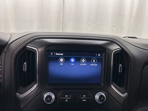 Used 2022 GMC Sierra 2500 AT4 image 16