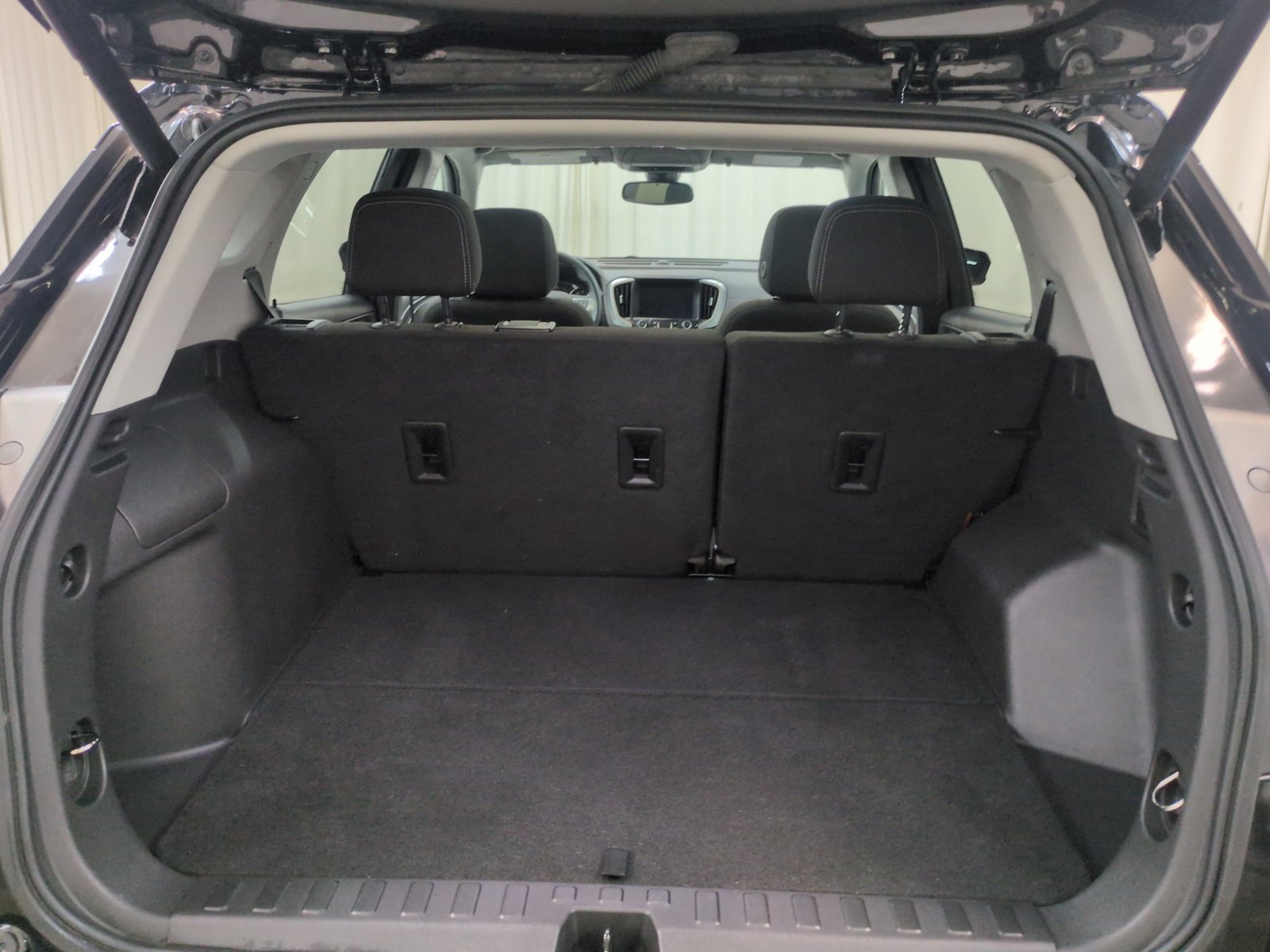 Used 2023 GMC Terrain SLE w/ Driver Convenience Package AWD/4WD image 7