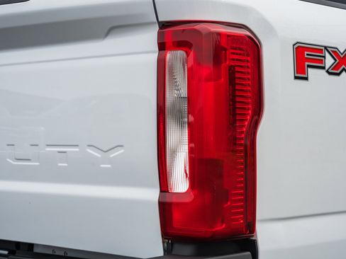 New 2026 Ford F250 XLT w/ FX4 Off-Road Package image 7