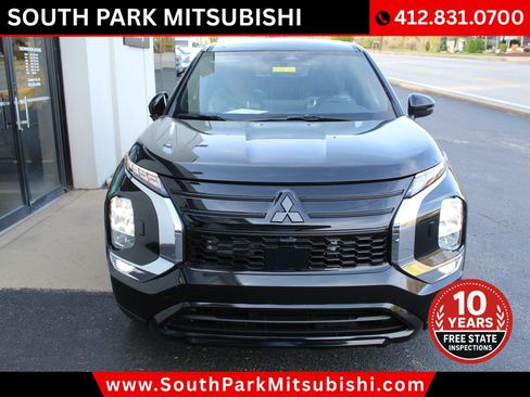 New 2026 Mitsubishi Outlander LE AWD/4WD image 4