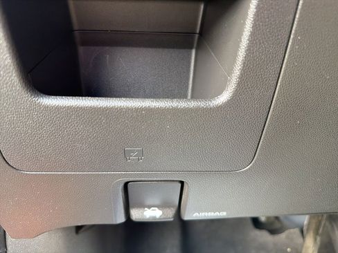 Used 2022 Chevrolet TrailBlazer LT w/ Sun and Liftgate Package image 32