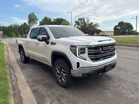 Used 2023 GMC Sierra 1500 SLT w/ SLT Premium Plus Package image 8