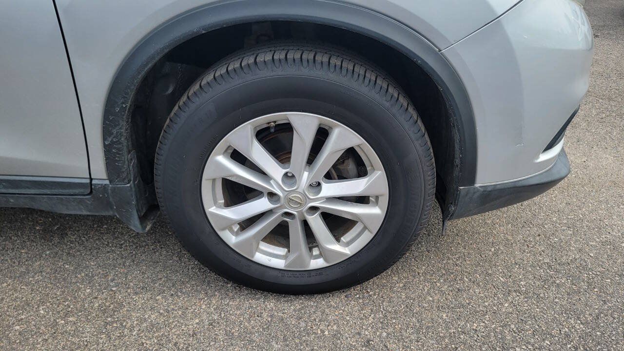 Used 2015 Nissan Rogue SV FWD image 13