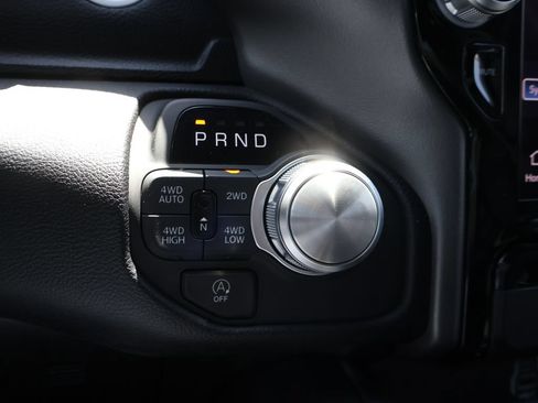 Used 2026 RAM 1500 Laramie AWD/4WD image 32