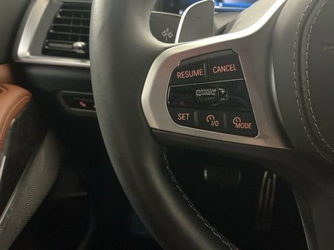 Certified 2025 BMW X7 M60i image 15