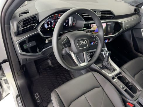 New 2025 Audi Q3 2.0T Premium image 4