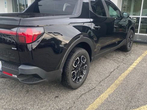 Used 2022 Hyundai Santa Cruz SEL AWD/4WD image 3