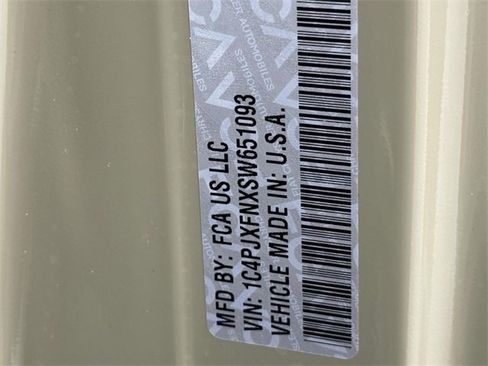 New 2025 Jeep Wrangler Unlimited Rubicon image 25