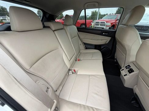 Used 2019 Subaru Outback 2.5i Limited AWD/4WD image 17