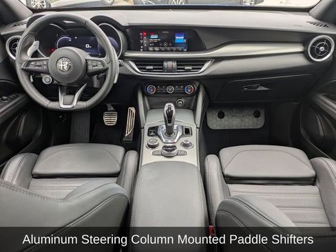 Used 2024 Alfa Romeo Stelvio Veloce image 19