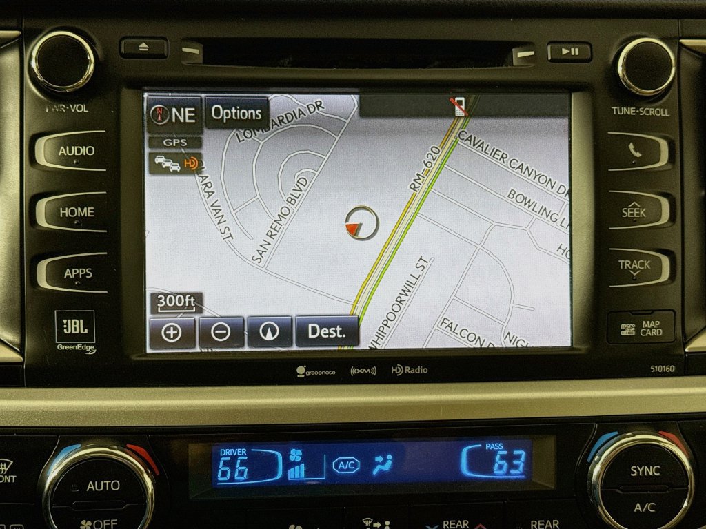 Used 2016 Toyota Highlander Limited FWD image 13