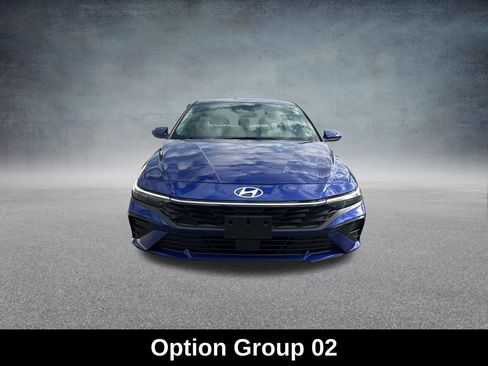 Used 2024 Hyundai Elantra SEL w/ Convenience Package FWD image 10