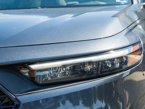 Used 2024 Honda Accord EX image 11
