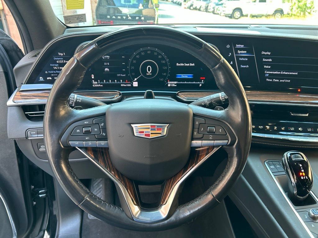 Used 2023 Cadillac Escalade ESV Premium Luxury RWD image 16