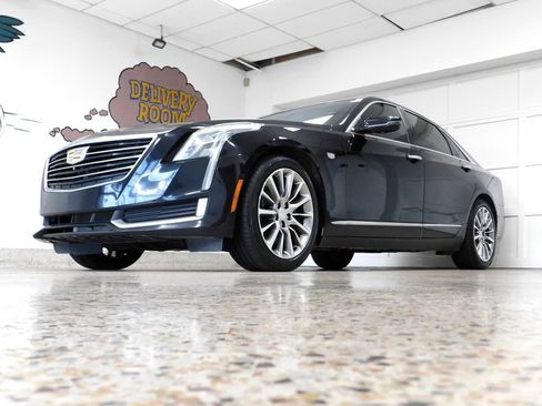 Used 2017 Cadillac CT6 Luxury AWD/4WD image 7