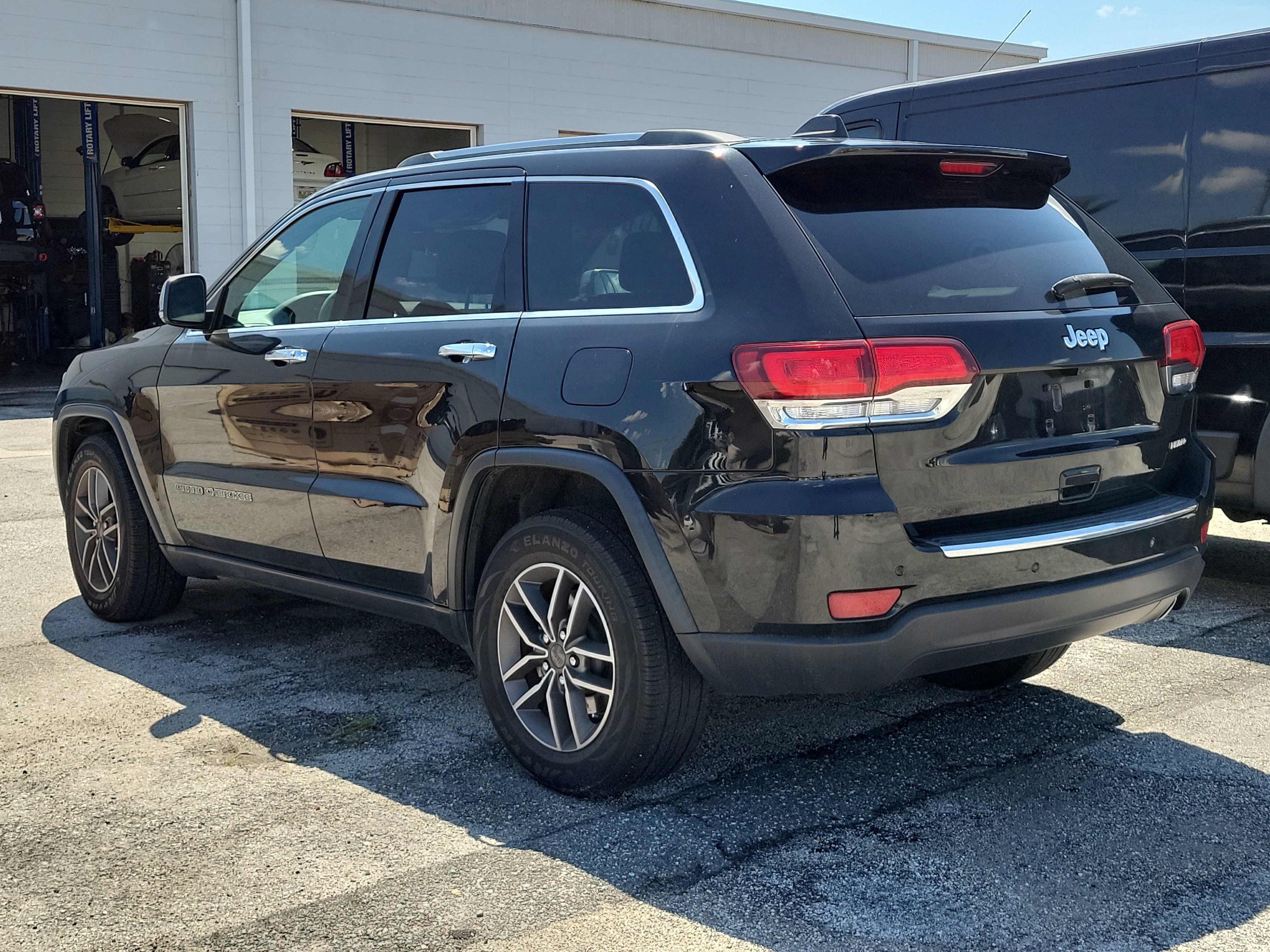Used 2021 Jeep Grand Cherokee Limited RWD image 5