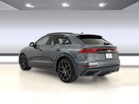 Used 2023 Audi Q8 Prestige AWD/4WD image 3