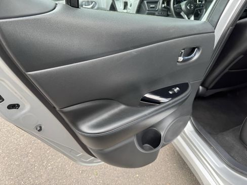 Used 2018 Nissan Leaf SL w/ SL Technology Package image 14