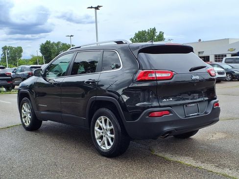 Used 2016 Jeep Cherokee Latitude w/ Comfort/Convenience Group AWD/4WD image 7