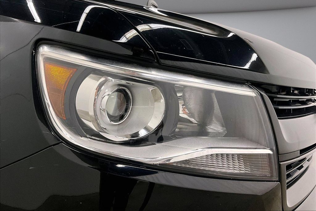 Used 2020 Chevrolet Colorado Z71 AWD/4WD image 31
